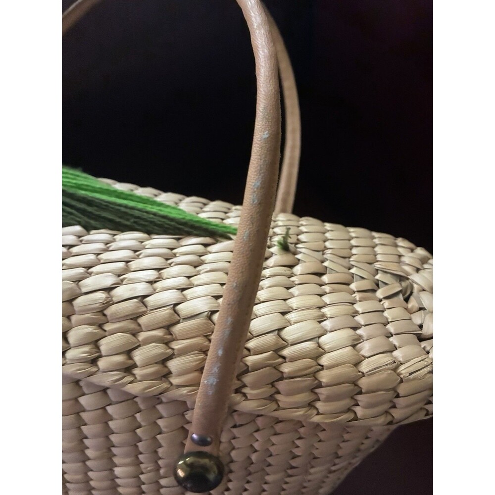 Vintage 1960s Mexican Woven Straw Basket Purse 3D Palm Leaf Flowers MCM Tote Bag - Picture 8 of 9
